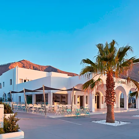 Hotel Aqua Blue Perissa (Santorini)