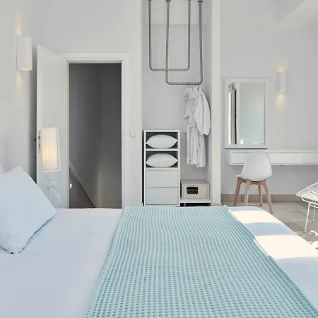 Aqua Blue Hotel